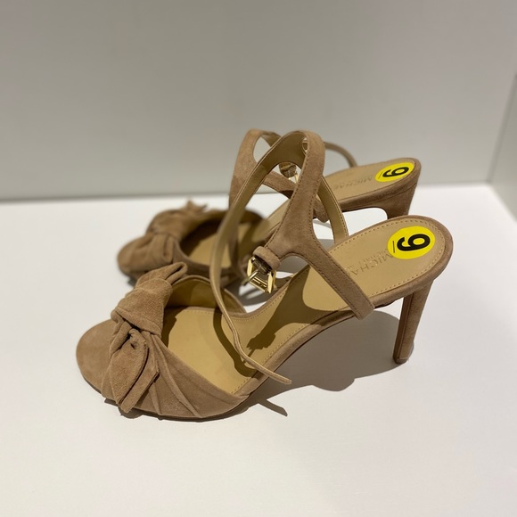 Michael Kors tan sandals - Picture 3 of 5